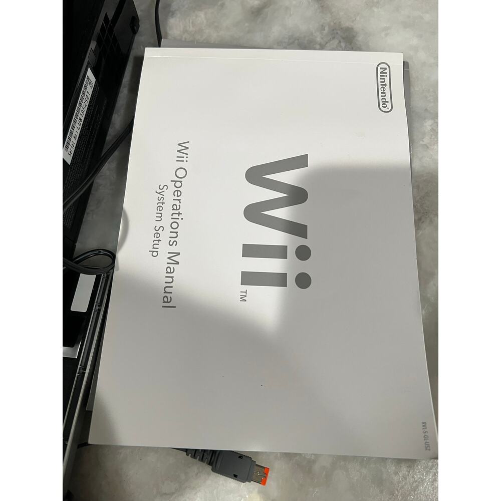 Nintendo Wii RVL-001 Console Bundle GameCube Compatible Wii Sports Mario - Picture 8 of 11